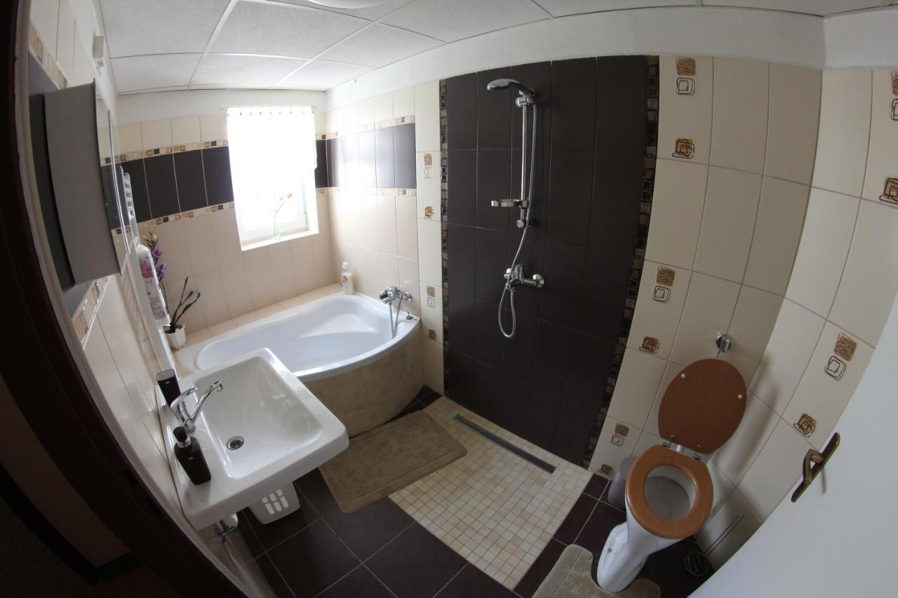 Apartmany Moravka リフノフ・ナト・クニェジュノウ エクステリア 写真